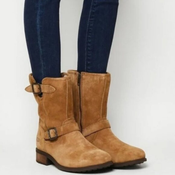 UGG CHANEY SUEDE ANKLE BOOT - Picture 8 of 13